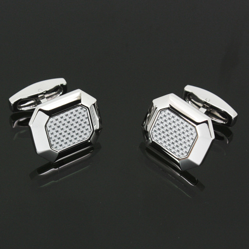 Stainless steel cufflinks with carbon fiber
